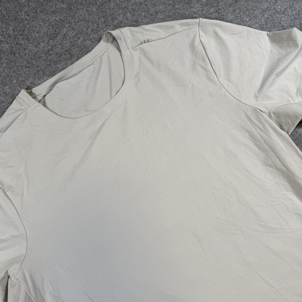 Lululemon Shirt Mens Large Gray Short Sleeve Athletic Running Tee Training Top